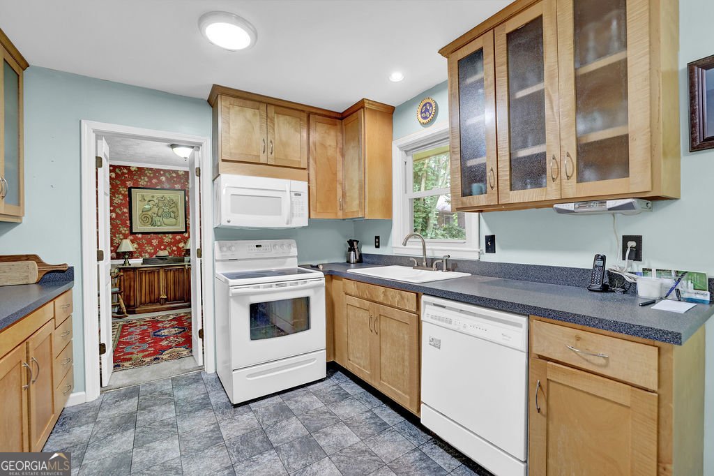 748 Glen Circle Lawrenceville - Photo 8