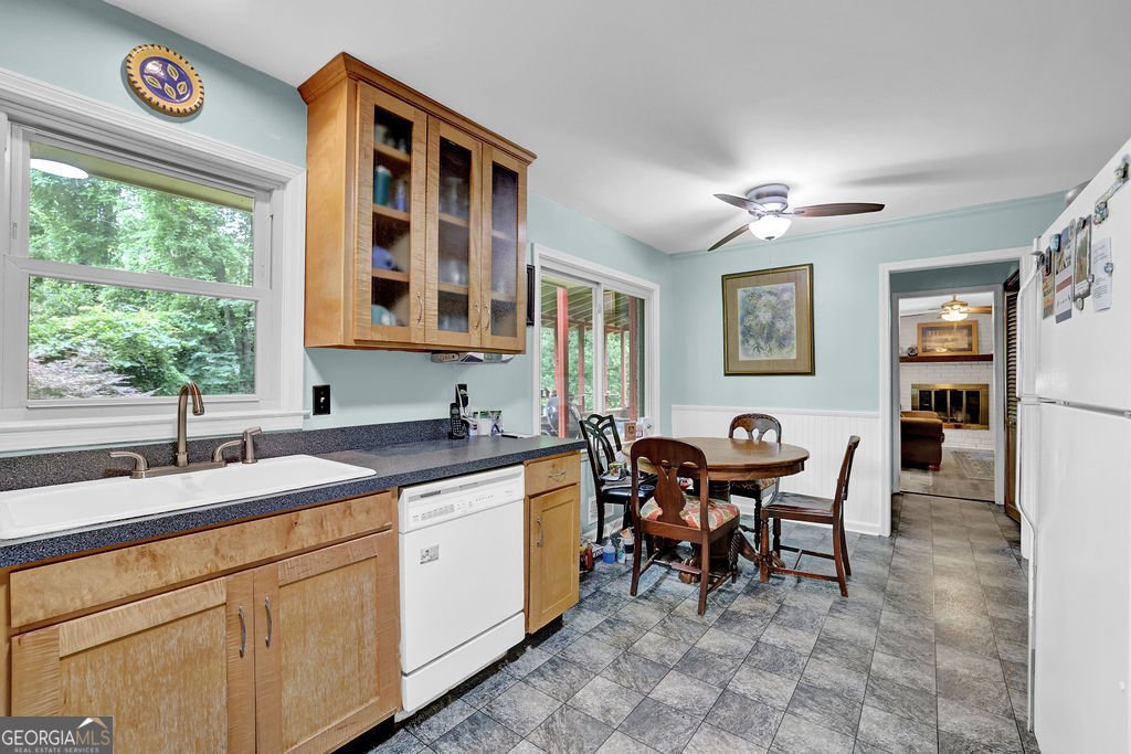 748 Glen Circle Lawrenceville - Photo 9