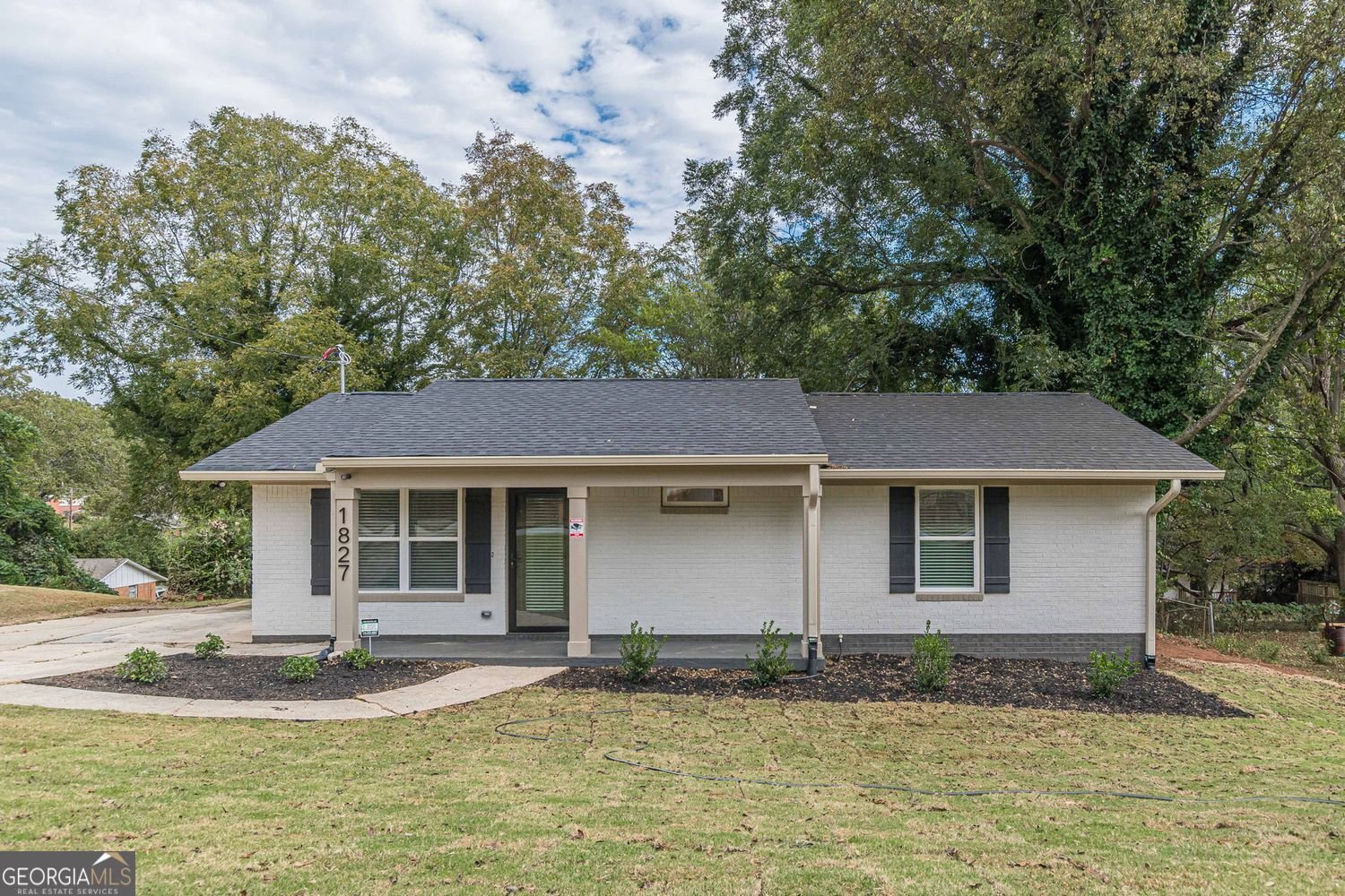 1827 Thomasville Drive Atlanta - main photo