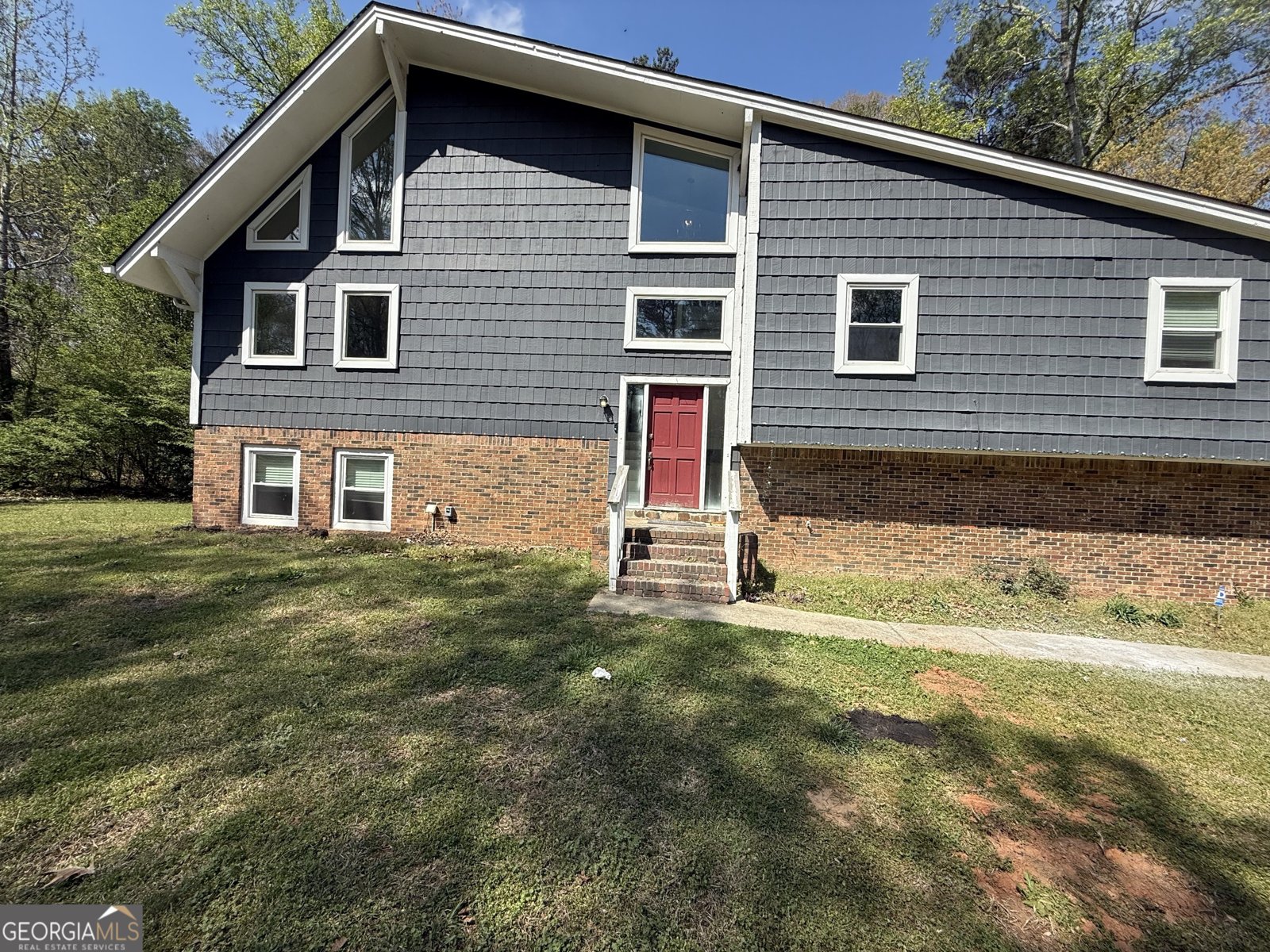 117 Lafayette Drive Fayetteville - main photo