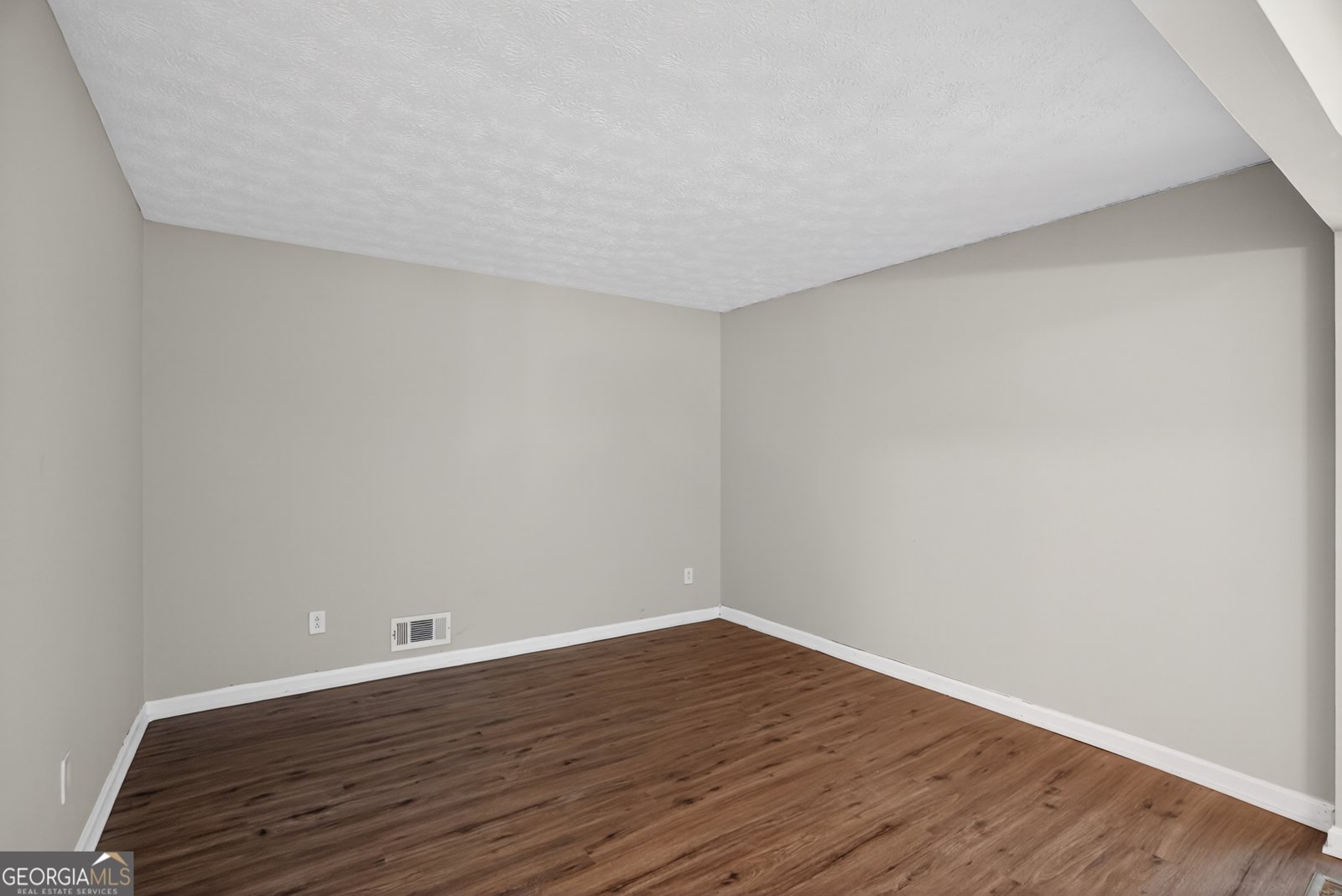 117 Lafayette Drive Fayetteville - Photo 12