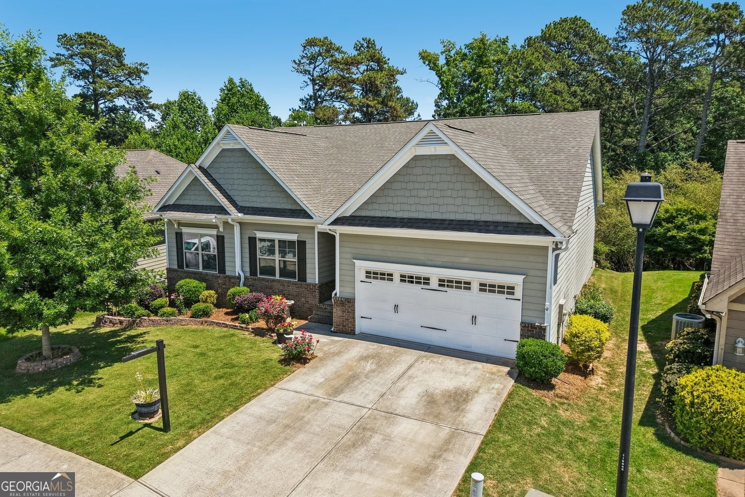 4601 Sweetwater Drive Gainesville - main photo