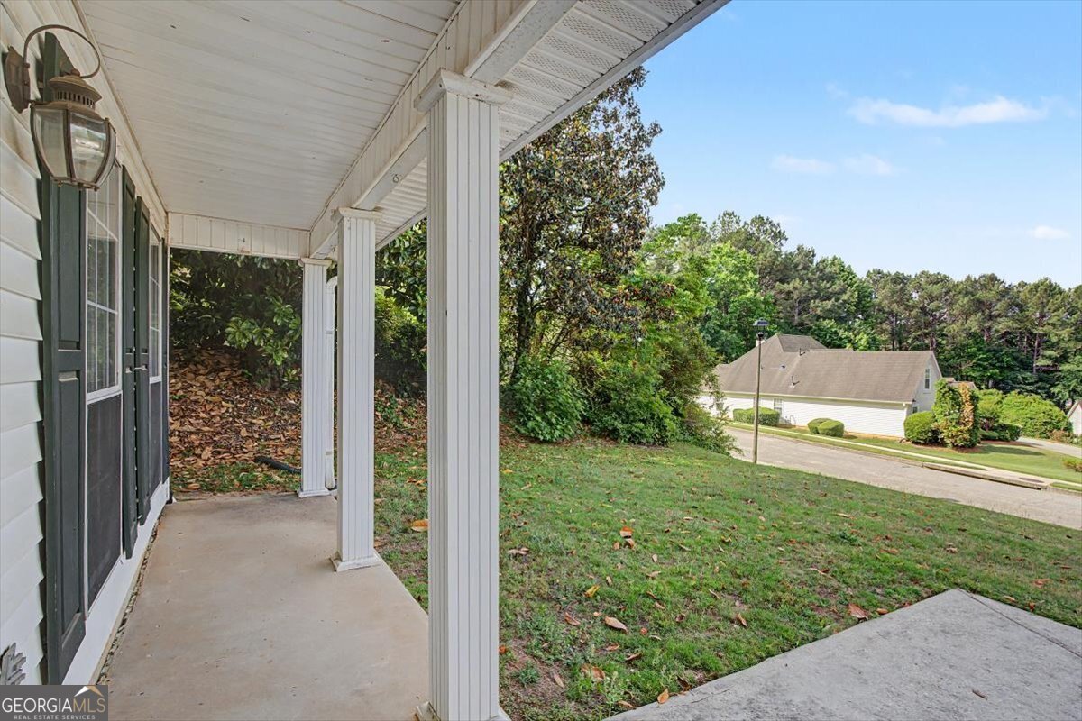 228 Kensington Trace Stockbridge - Photo 9