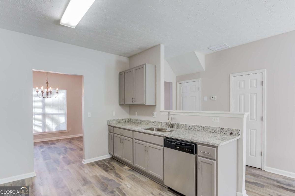 964 Tree Creek Boulevard Lawrenceville - Photo 11