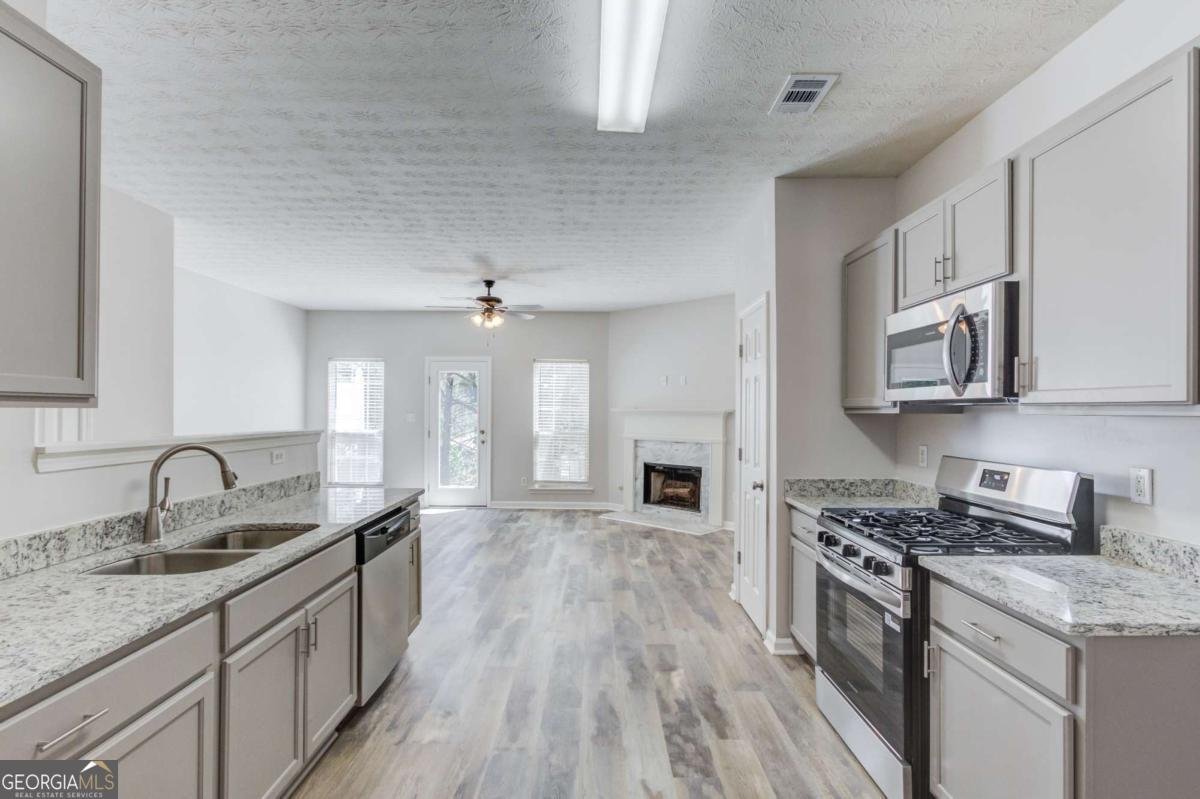 964 Tree Creek Boulevard Lawrenceville - Photo 12