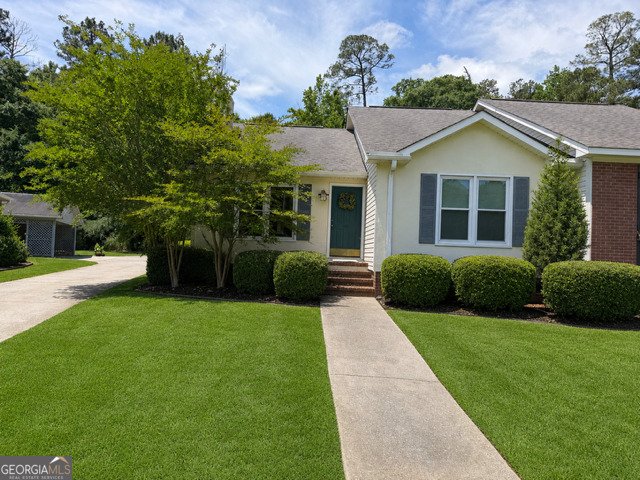 163 Manor Row Macon - main photo