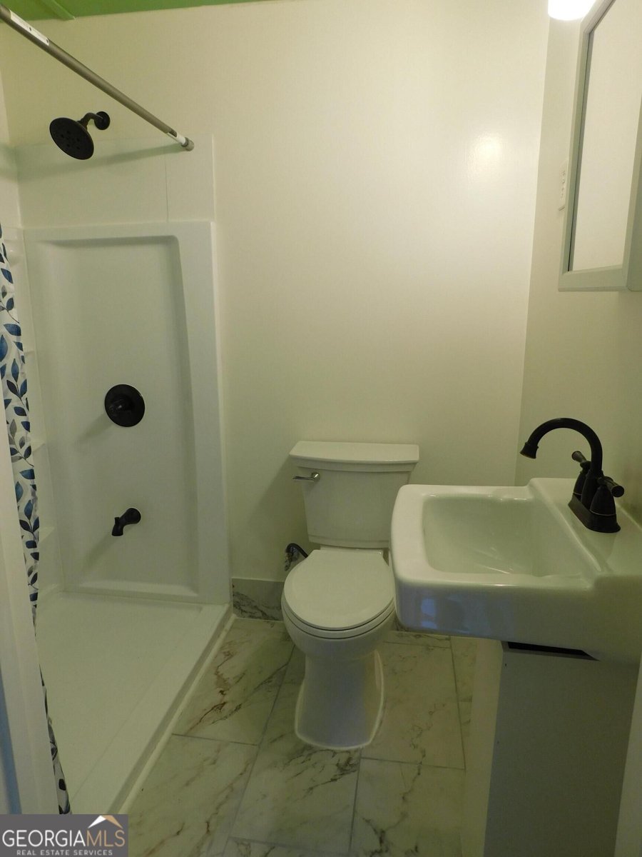 4618 Bartlett Road Forest Park - Photo 9