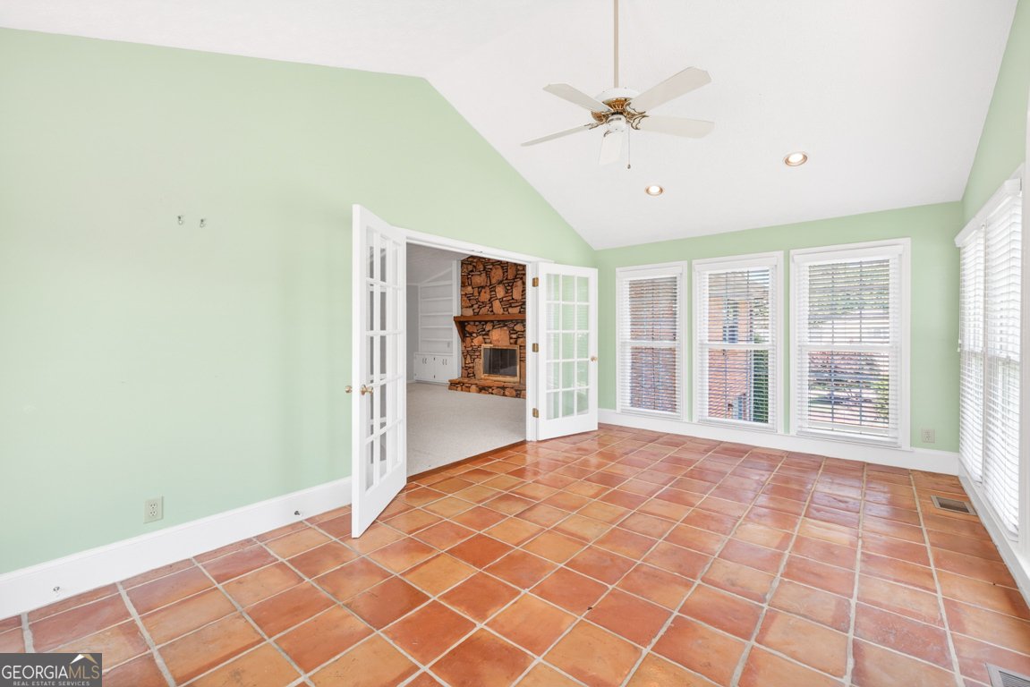 1728 Rivermist Drive Lilburn - Photo 16
