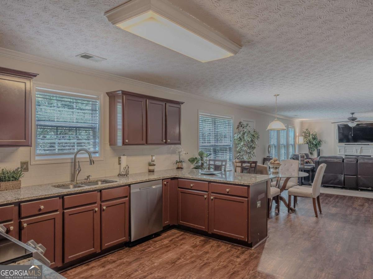 6042 Fairington Farms Lane Lithonia - Photo 11