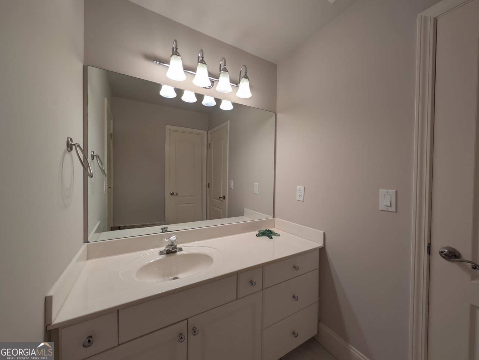 5359 Point South Drive Gainesville - Photo 8