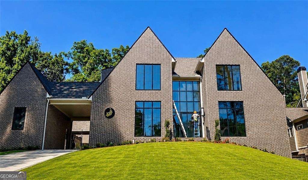 3157 Woodrow Way Brookhaven - main photo