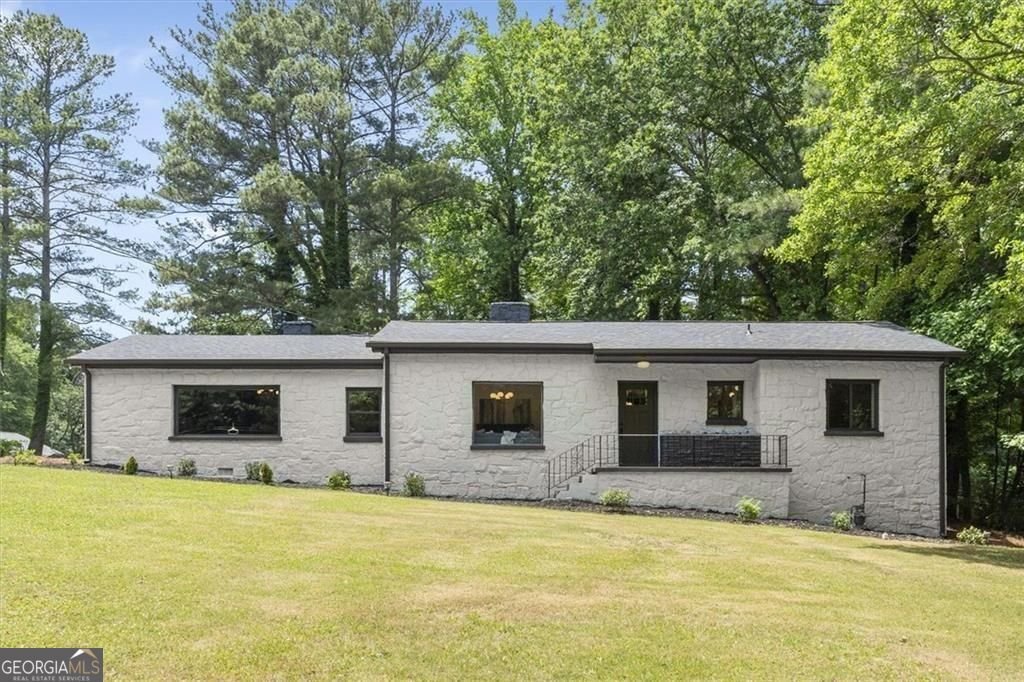 1595 Pinehurst Drive Atlanta - main photo