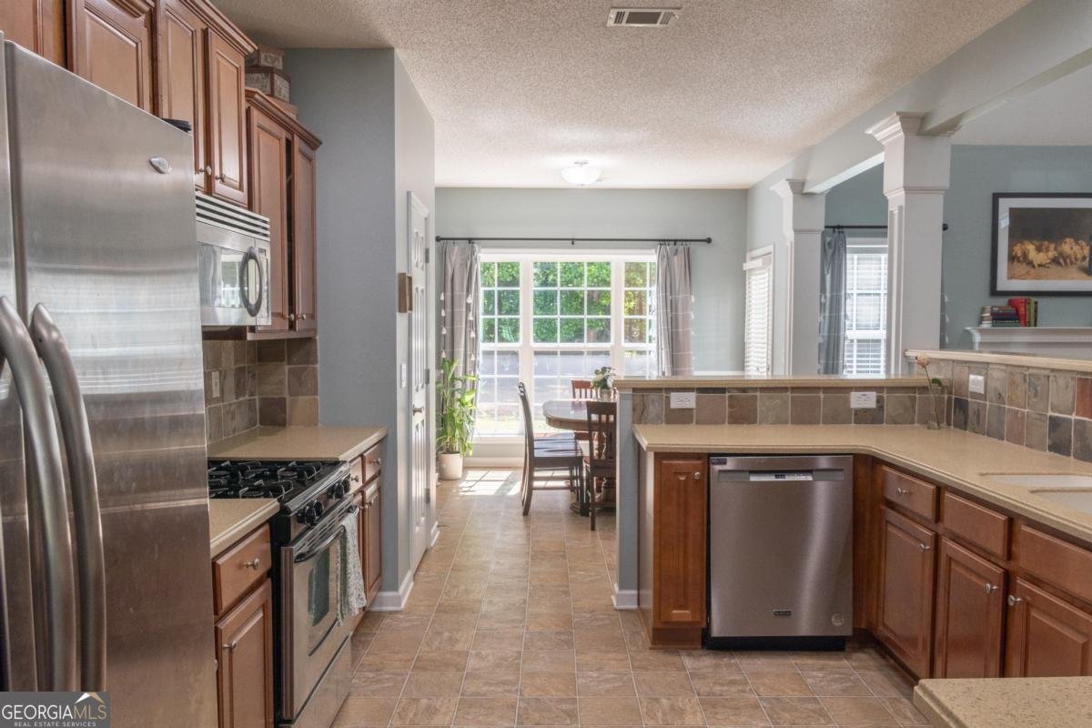 240 Miracle Lane Fayetteville - Photo 9