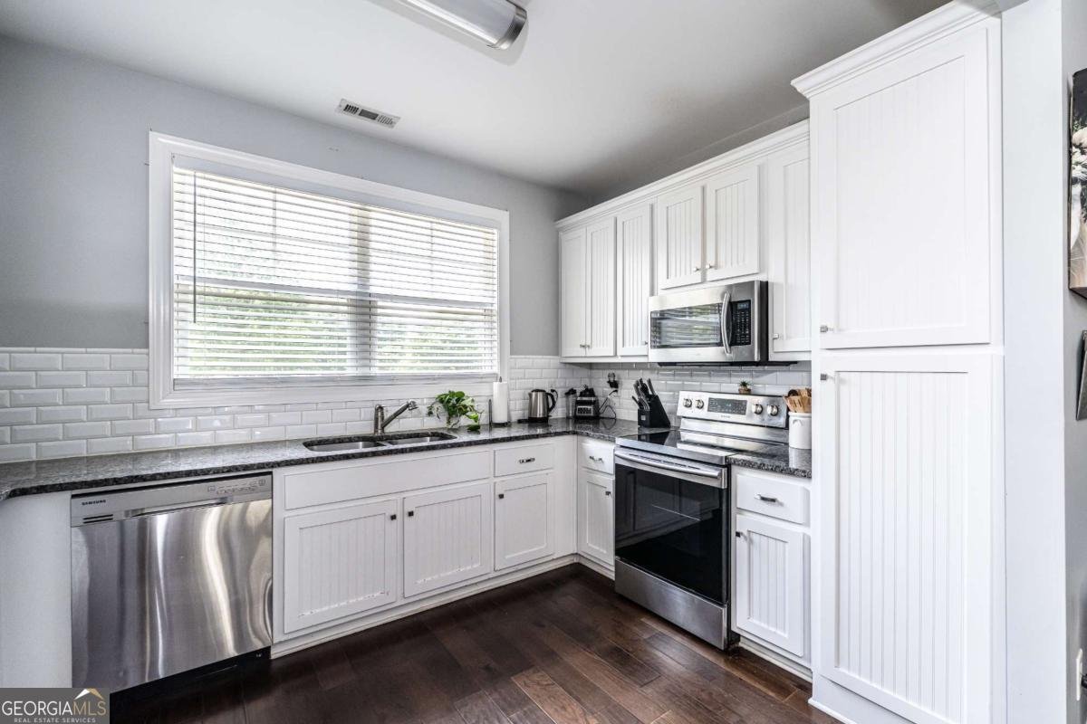 559 Freeman Ferry Road Rome - Photo 8