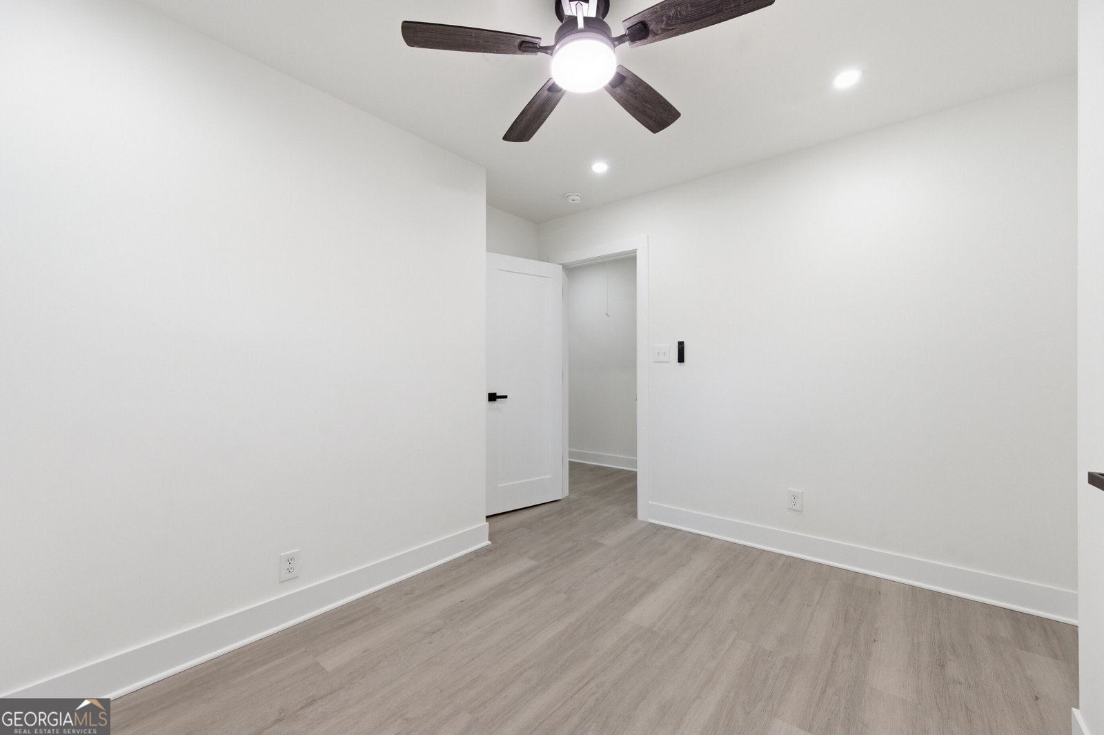 2866 Lancaster Drive East Point - Photo 20