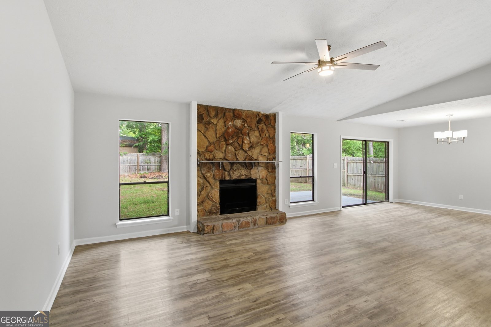 8132 Creekstone Court Riverdale - Photo 12