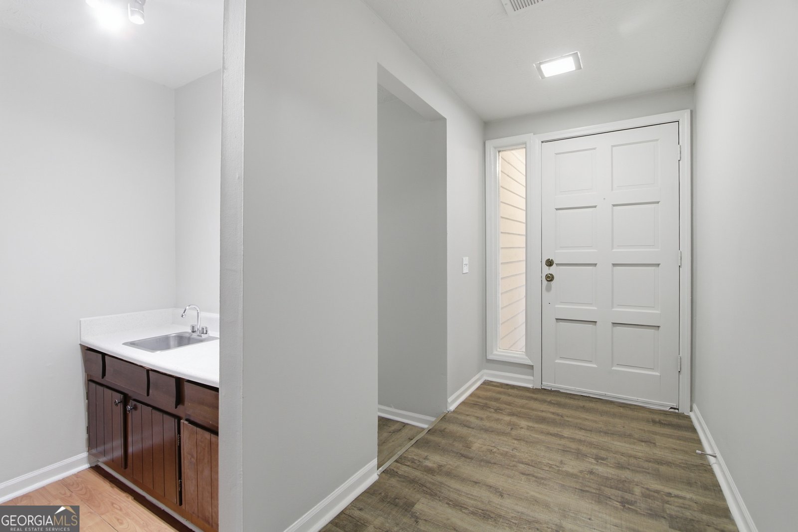 8132 Creekstone Court Riverdale - Photo 8