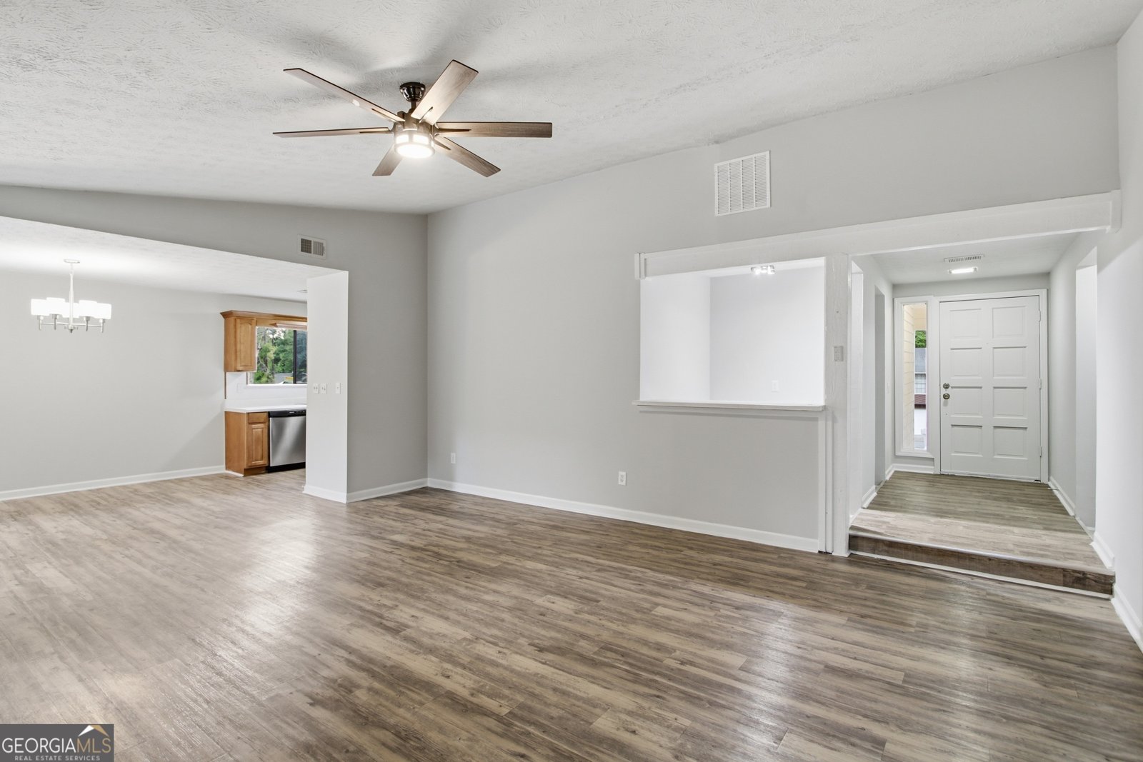 8132 Creekstone Court Riverdale - Photo 9