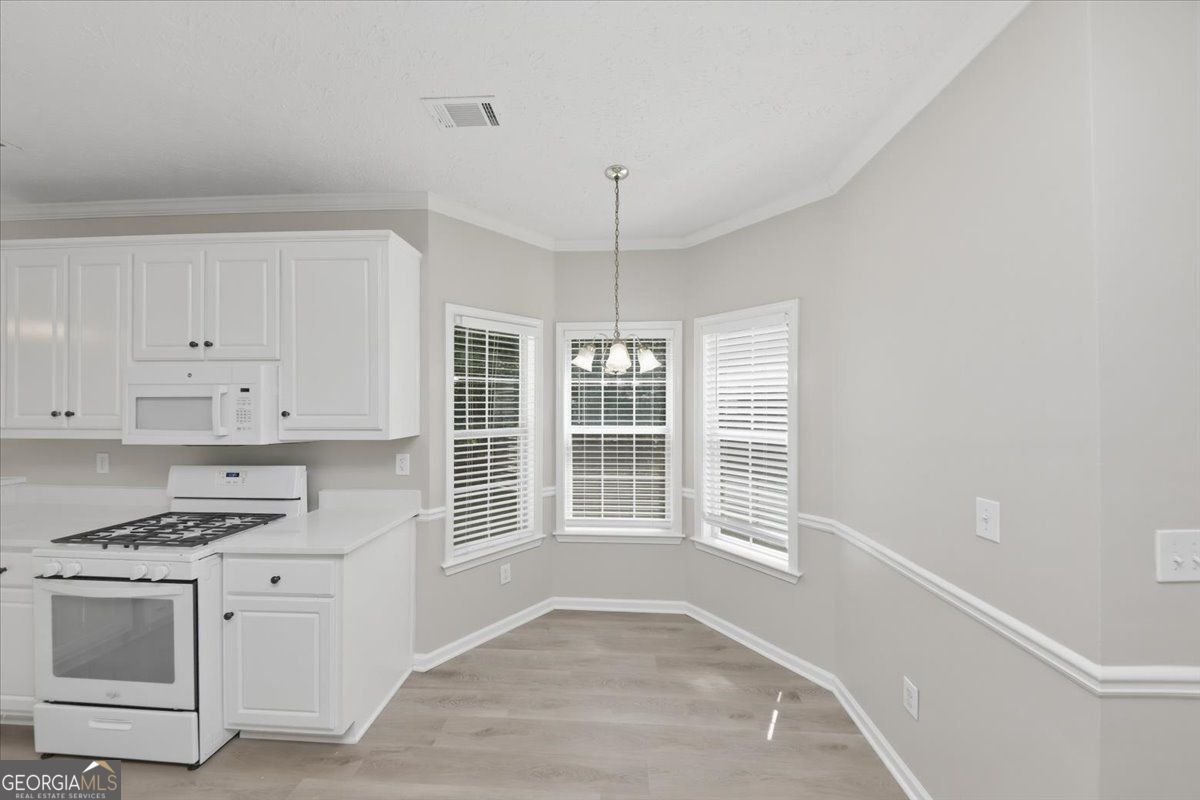 3828 Martingale Drive Conyers - Photo 11