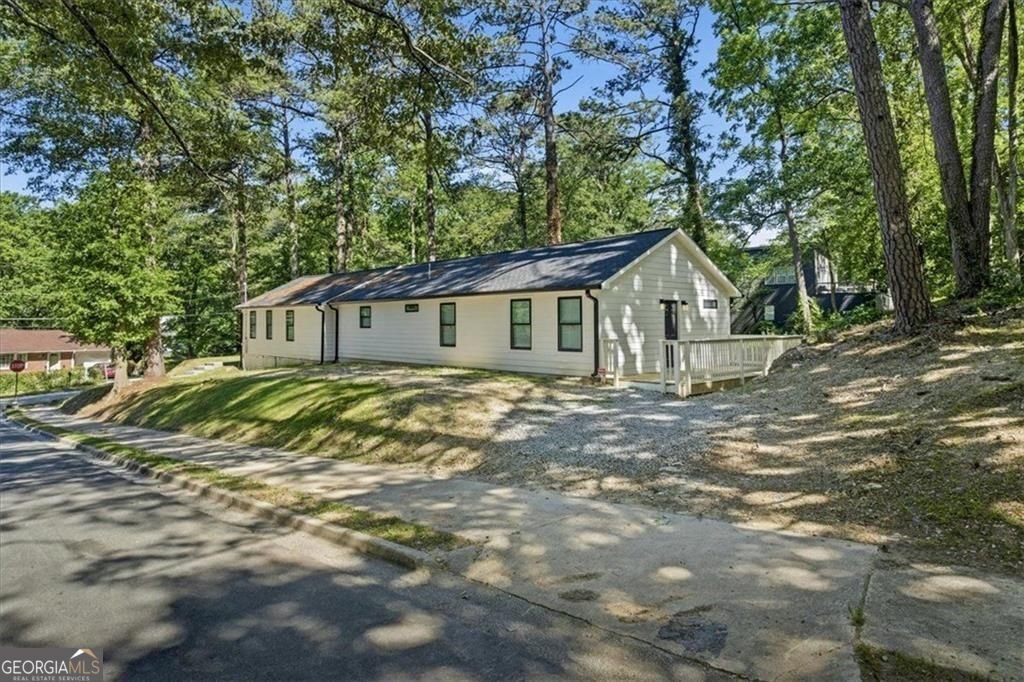131 Holly Rd, NW Atlanta - Photo 21