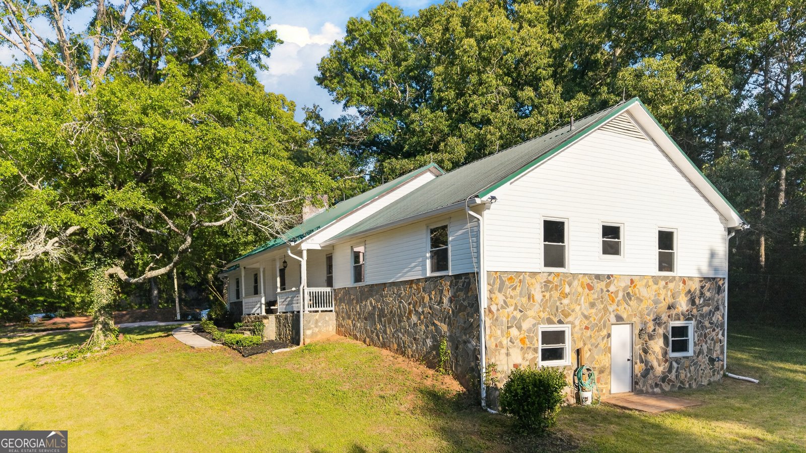 662 Highway 18 Barnesville - Photo 7