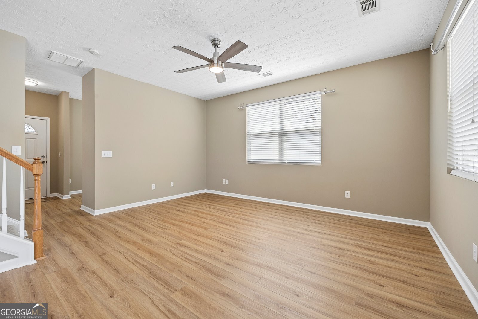 214 Hiawassee Drive Woodstock - Photo 10