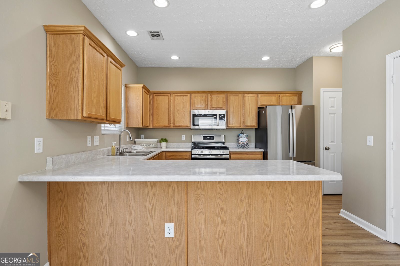 214 Hiawassee Drive Woodstock - Photo 12