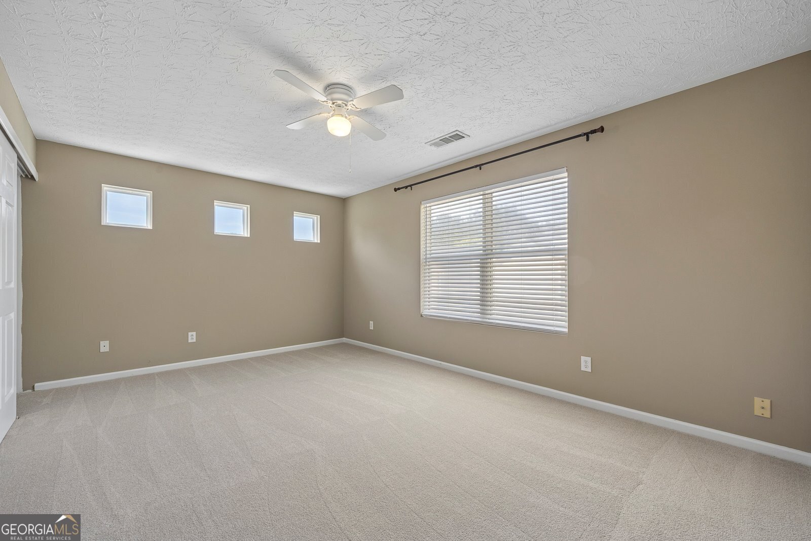 214 Hiawassee Drive Woodstock - Photo 18