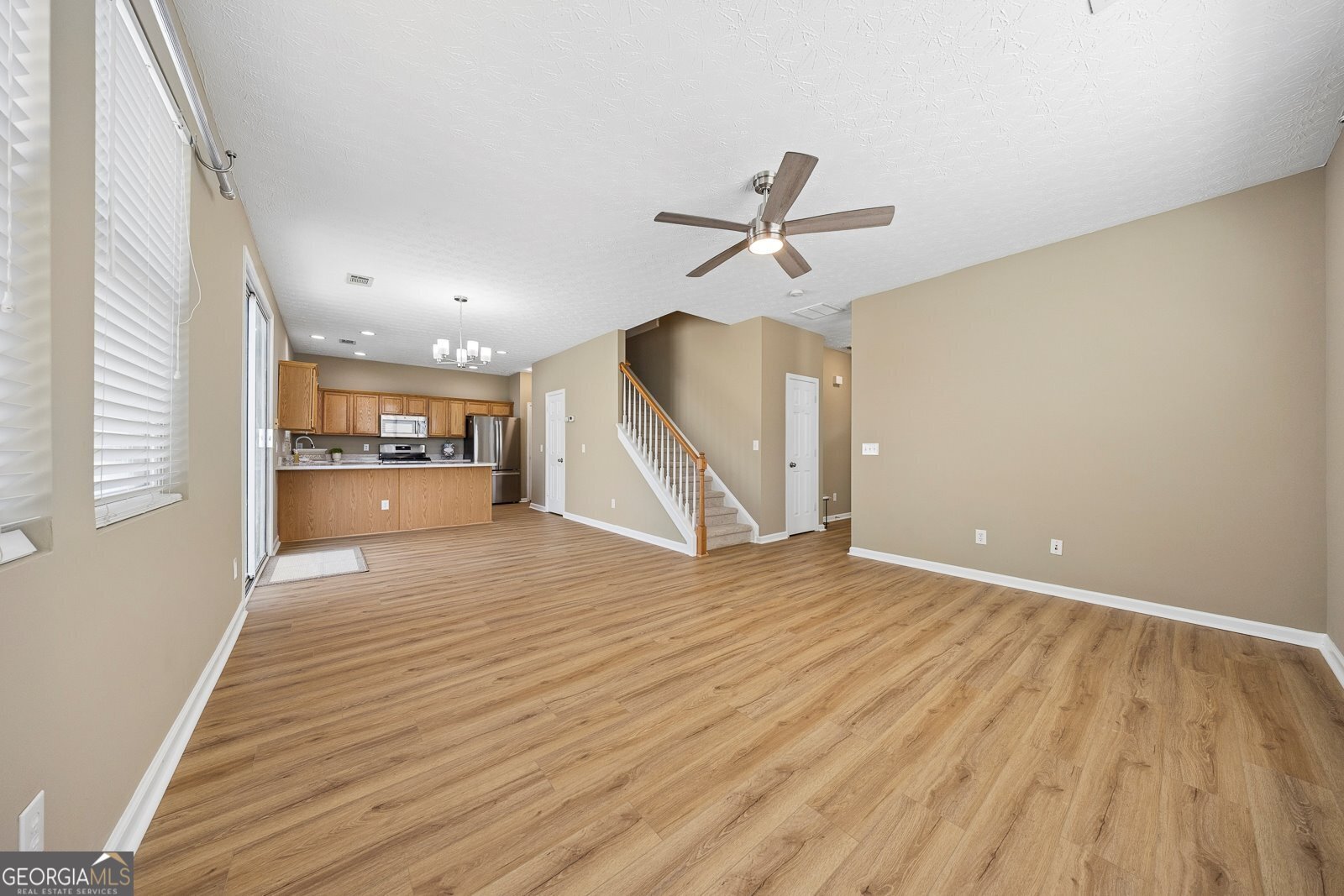 214 Hiawassee Drive Woodstock - Photo 9