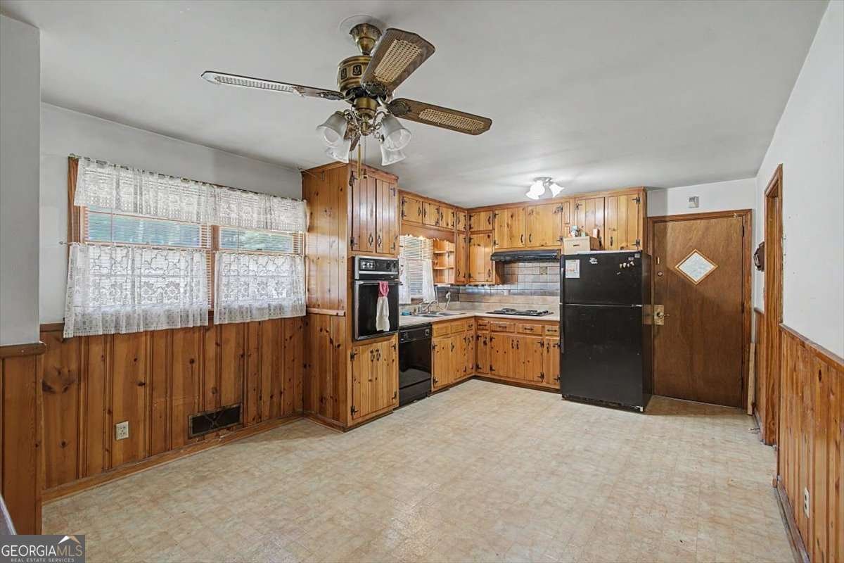 4455 Hillpine Road Forest Park - Photo 11