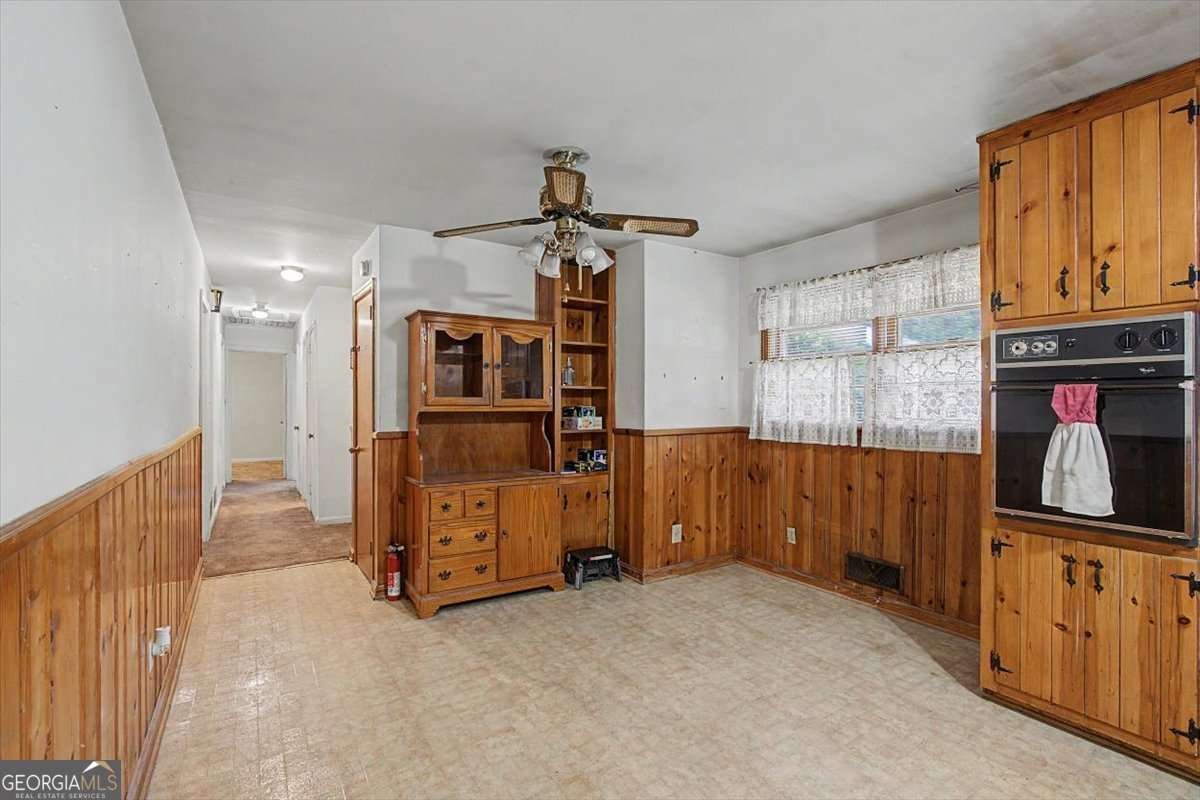 4455 Hillpine Road Forest Park - Photo 14