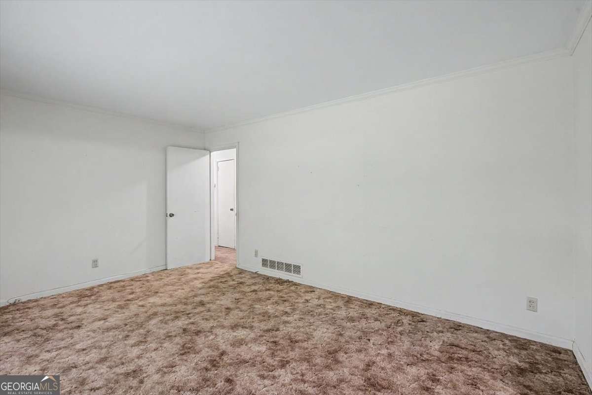 4455 Hillpine Road Forest Park - Photo 8