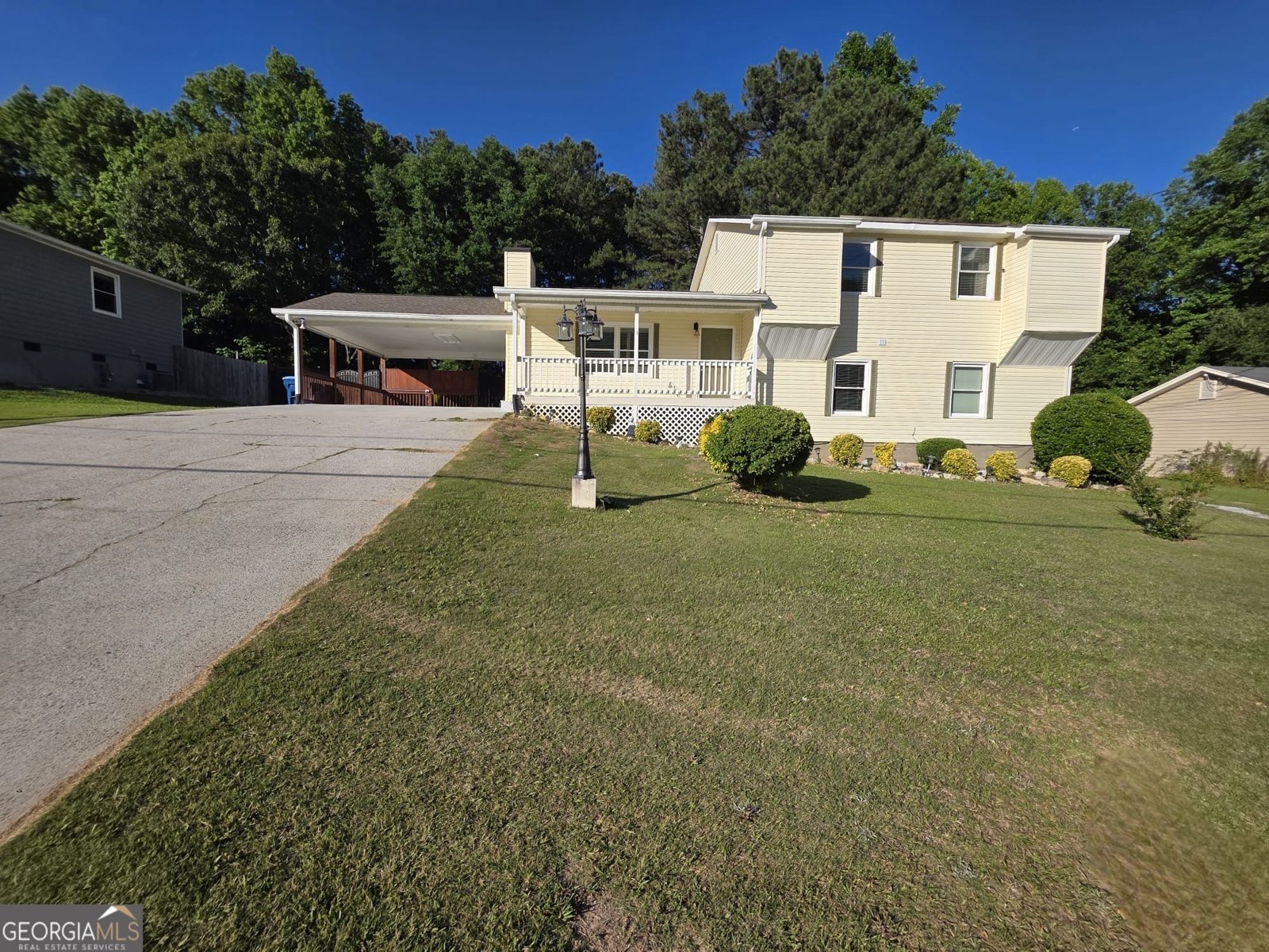 2701 Bluffton Road Buford - main photo