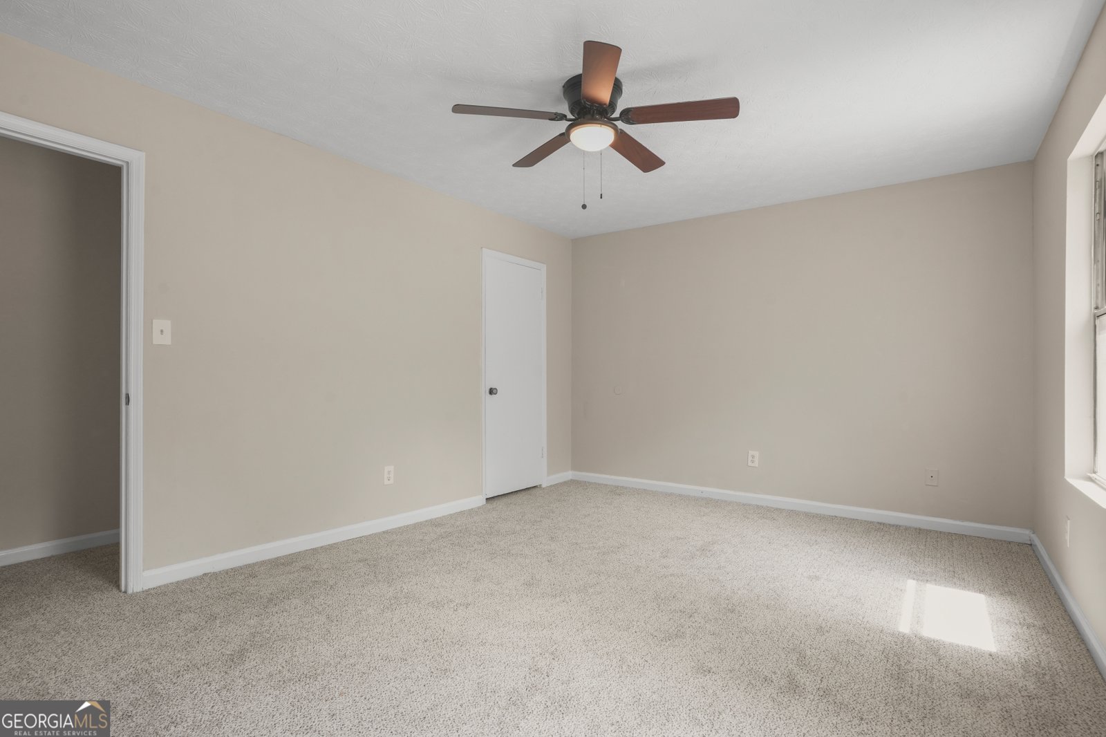 4975 Galbraith Circle Stone Mountain - Photo 13