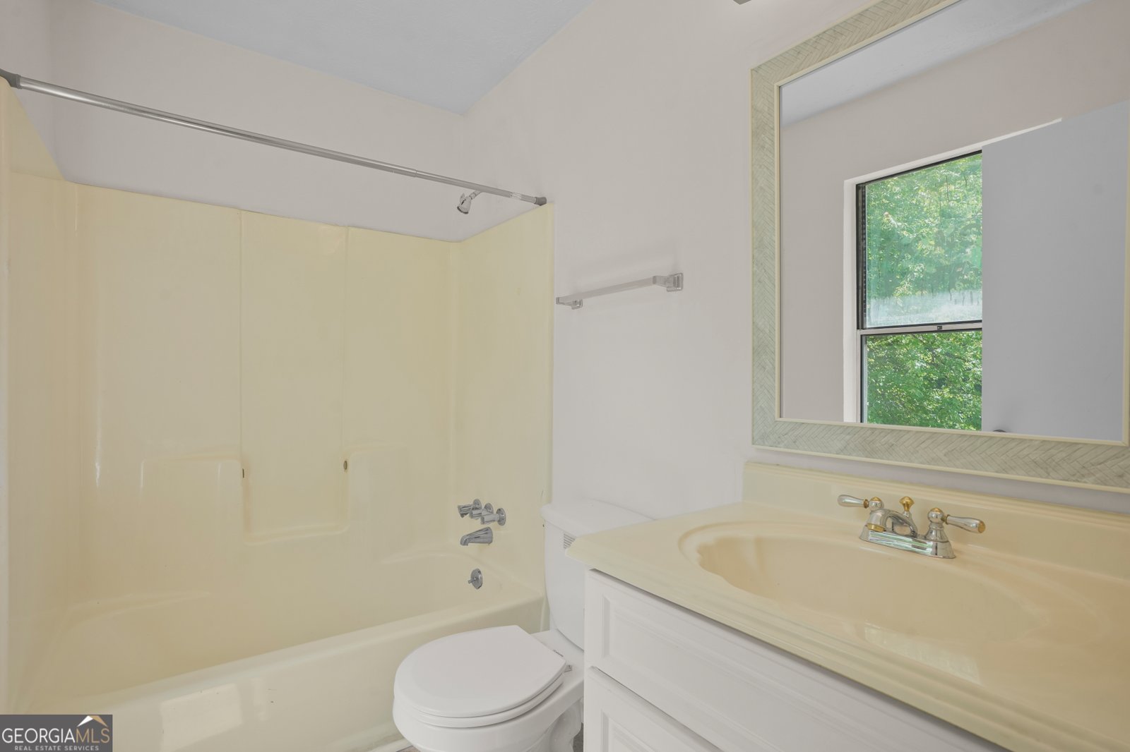 4975 Galbraith Circle Stone Mountain - Photo 14
