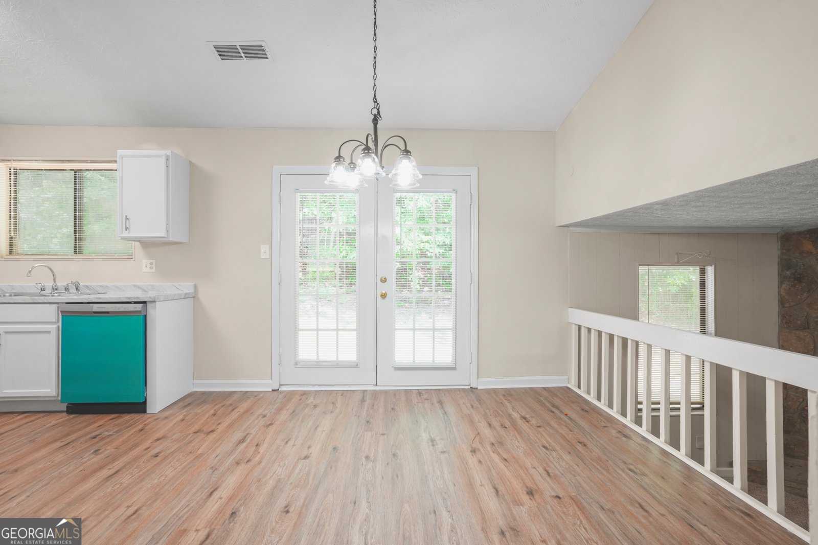 4975 Galbraith Circle Stone Mountain - Photo 6