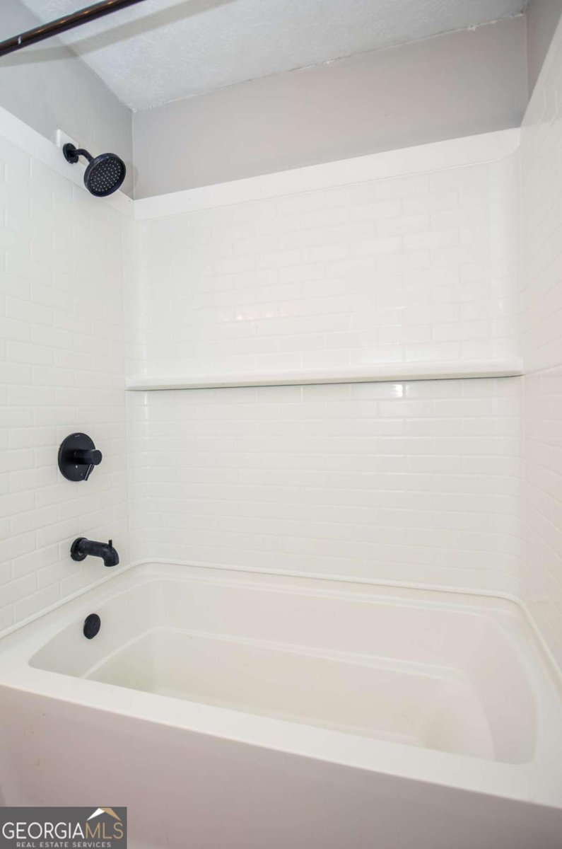 1117 Mandalay Court Lilburn - Photo 28