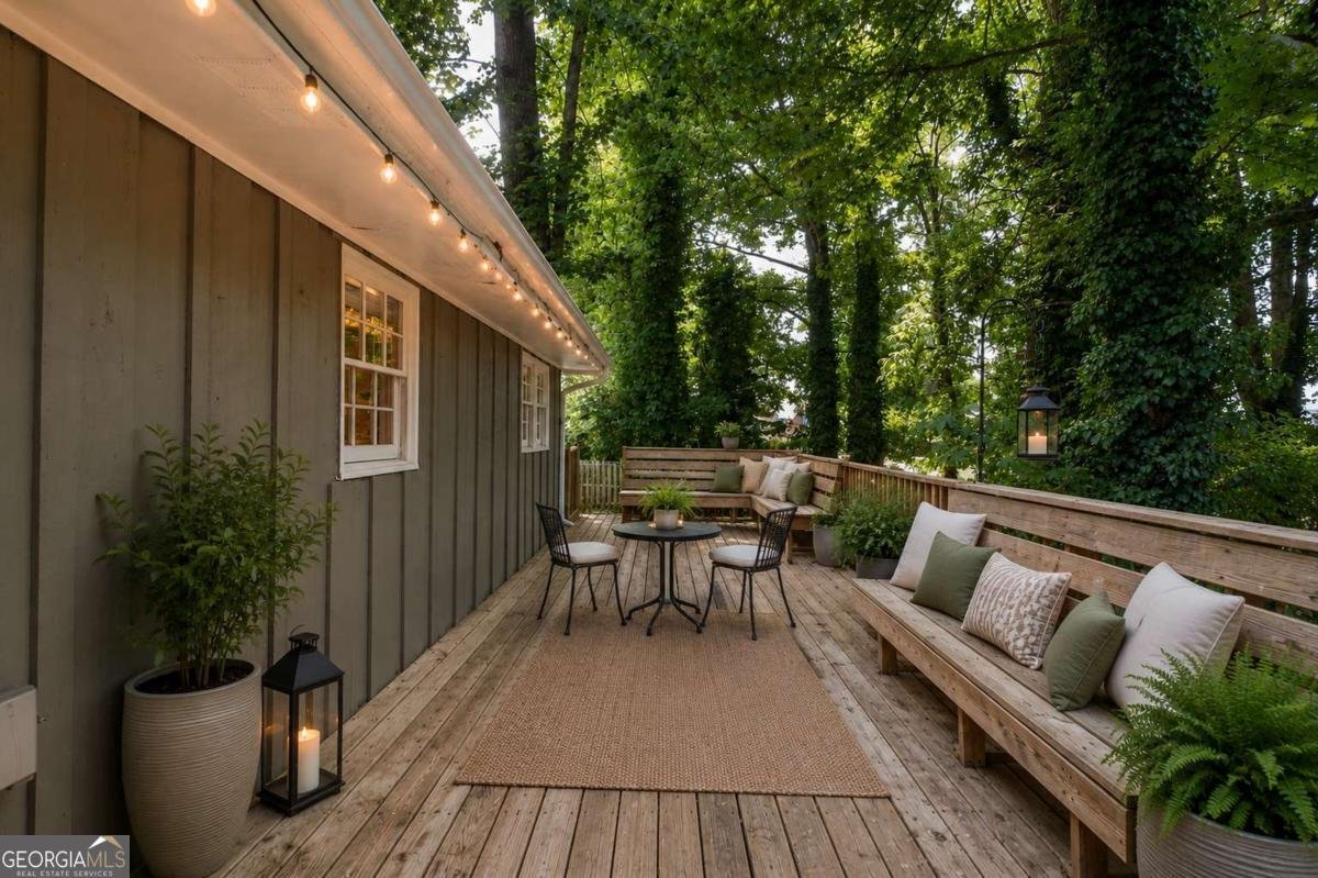 1117 Mandalay Court Lilburn - Photo 32