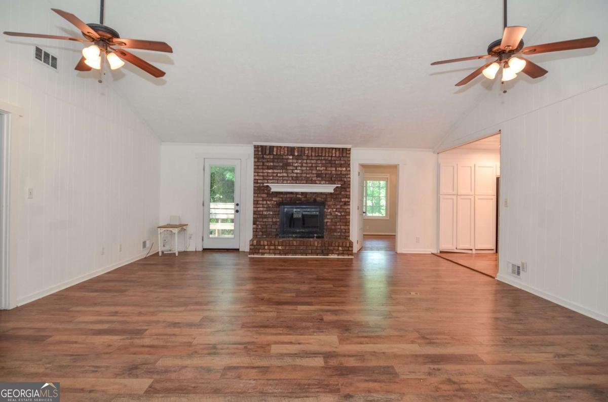 1117 Mandalay Court Lilburn - Photo 9