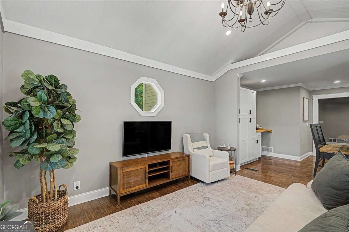 2078 Winding Creek Lane Marietta - Photo 8