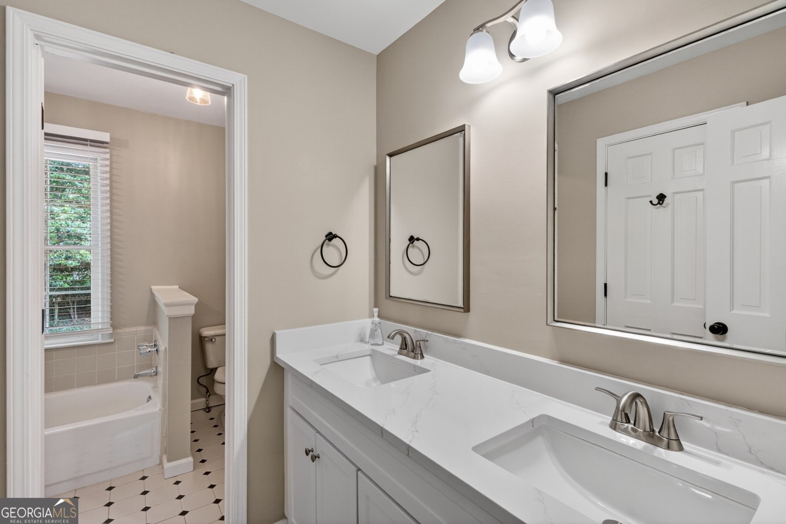 5794 Vantage Court Stone Mountain - Photo 23