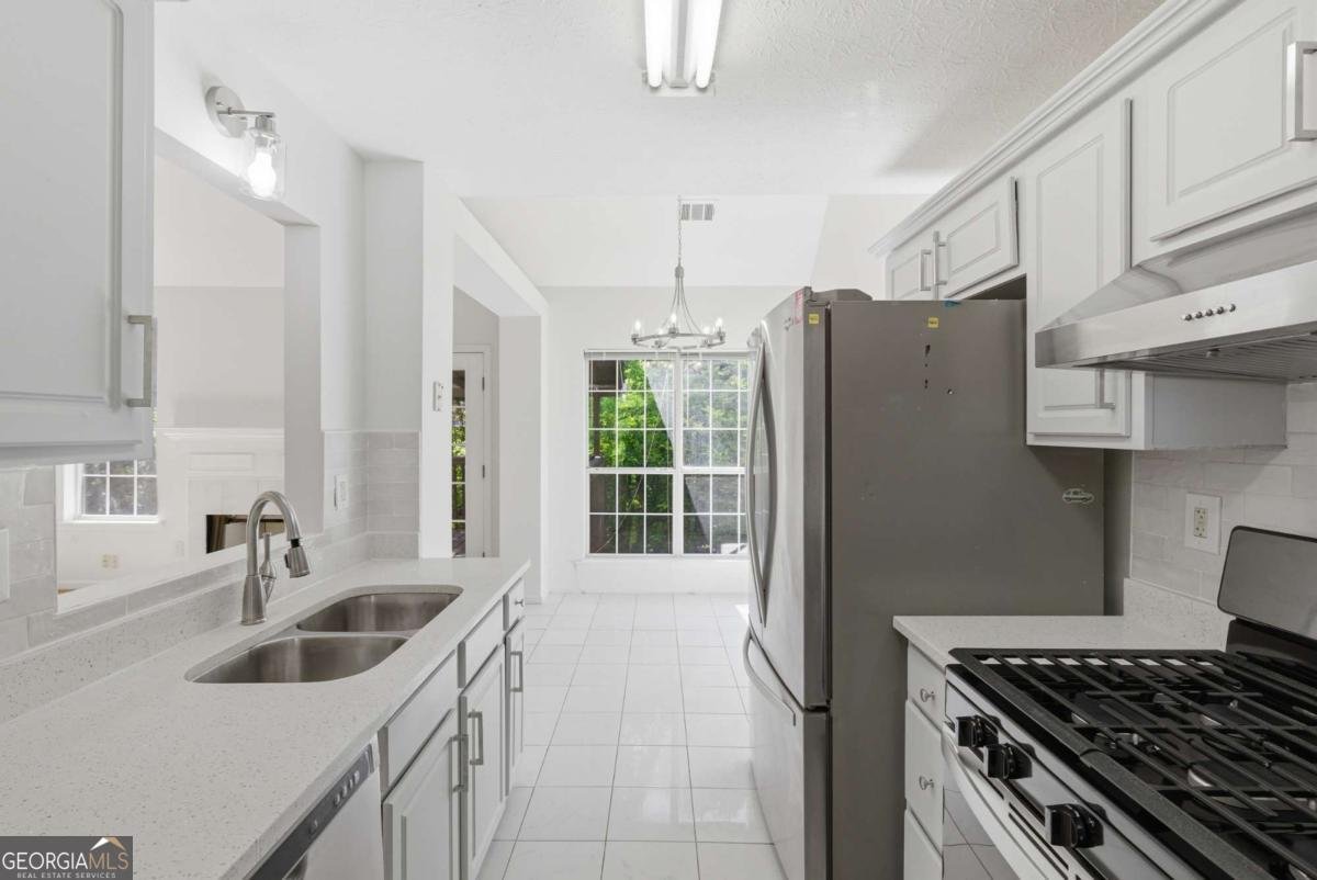 3798 Market Crescent Clarkston - Photo 10
