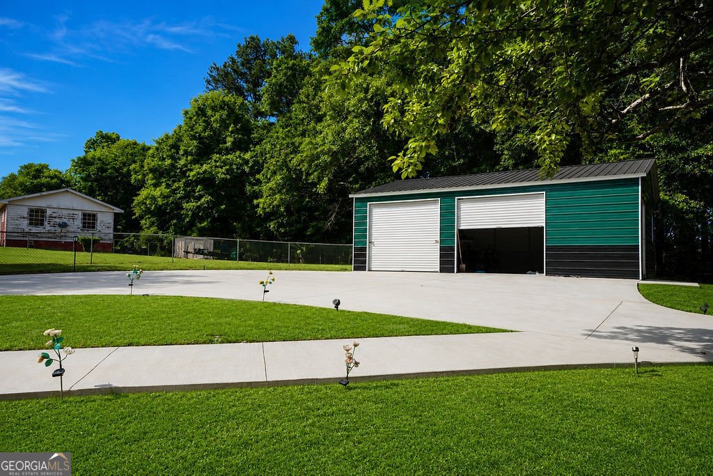 384 Ronthor Drive Social Circle - Photo 10