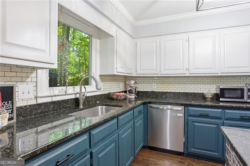 4314 Edgewater Drive Kennesaw - Photo 11