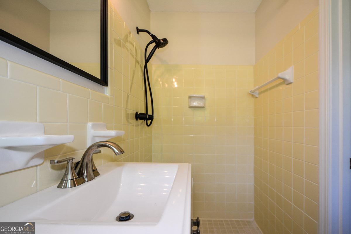 2683 Amberly Way Snellville - Photo 33