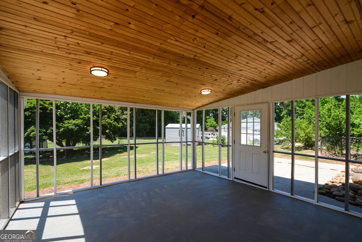 2683 Amberly Way Snellville - Photo 34