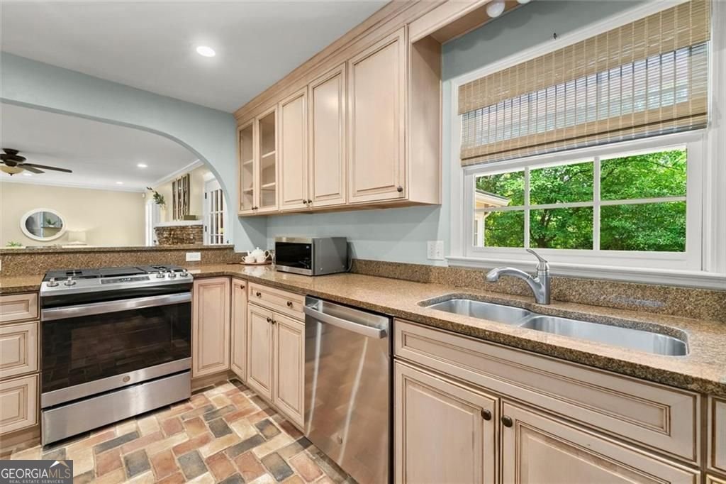 354 Apache Trail Marietta - Photo 12