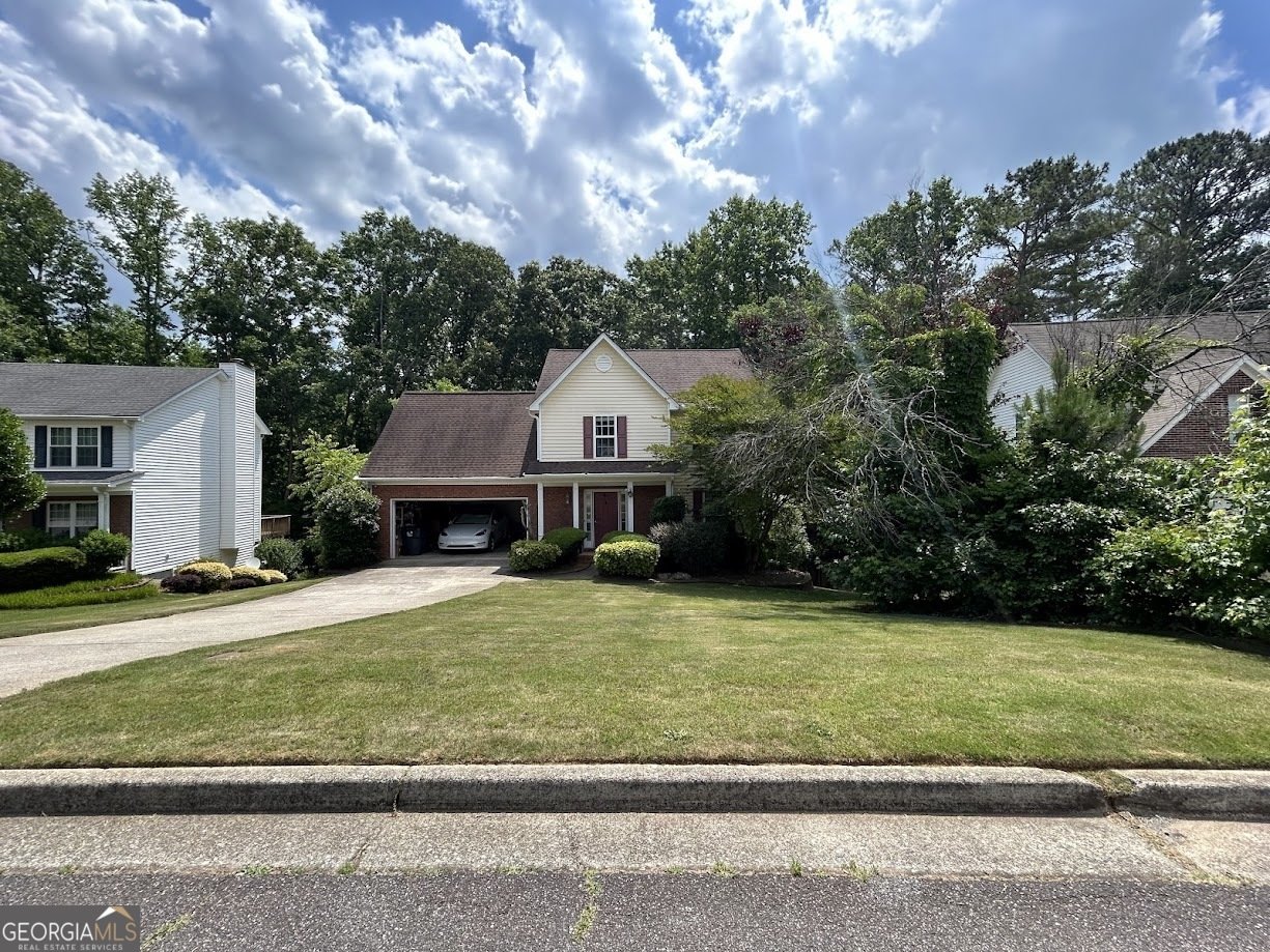 2121 Little River Drive Suwanee - main photo