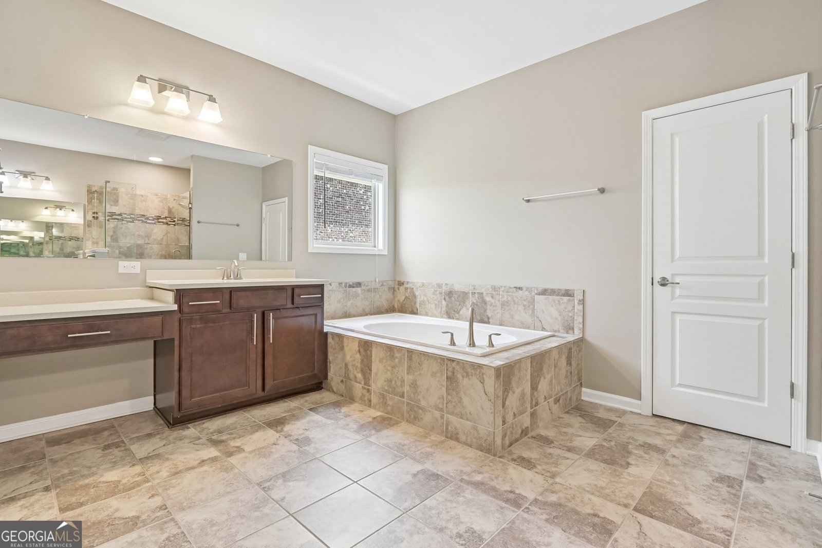 611 La Perla Drive Buford - Photo 19