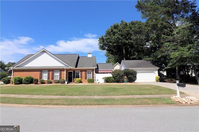 105 Woodgate Drive Fayetteville - main photo